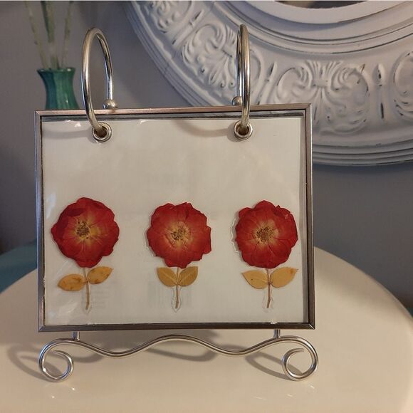 Glass Easel Picture Frame w/ Pressed Flowers - Picture 1 of 2